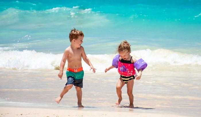 Things To Do https://annamariaisland.icnd-cdn.com/images/thingstodo/Activities on the beach children.jpg